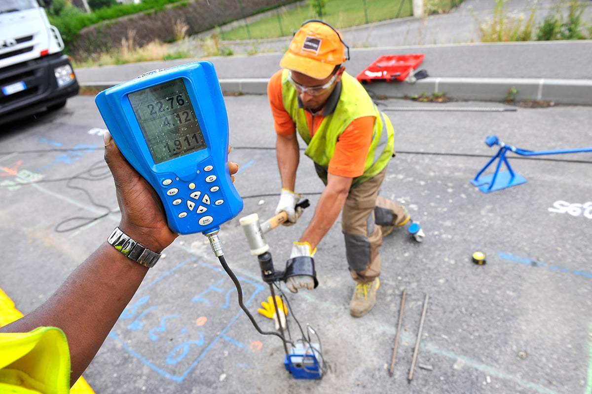 penetrometric tests soil consolidation of foundation under road surface
