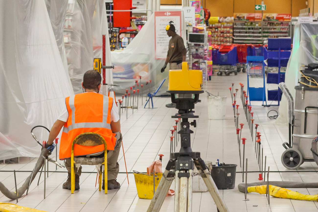 laser monitoring for intervention lifting flooring