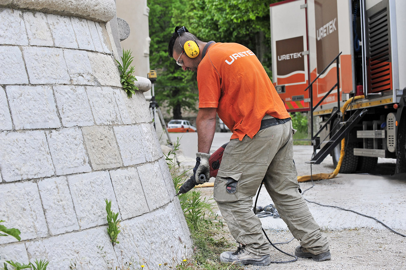 we regenerate masonry with injection expanding resins