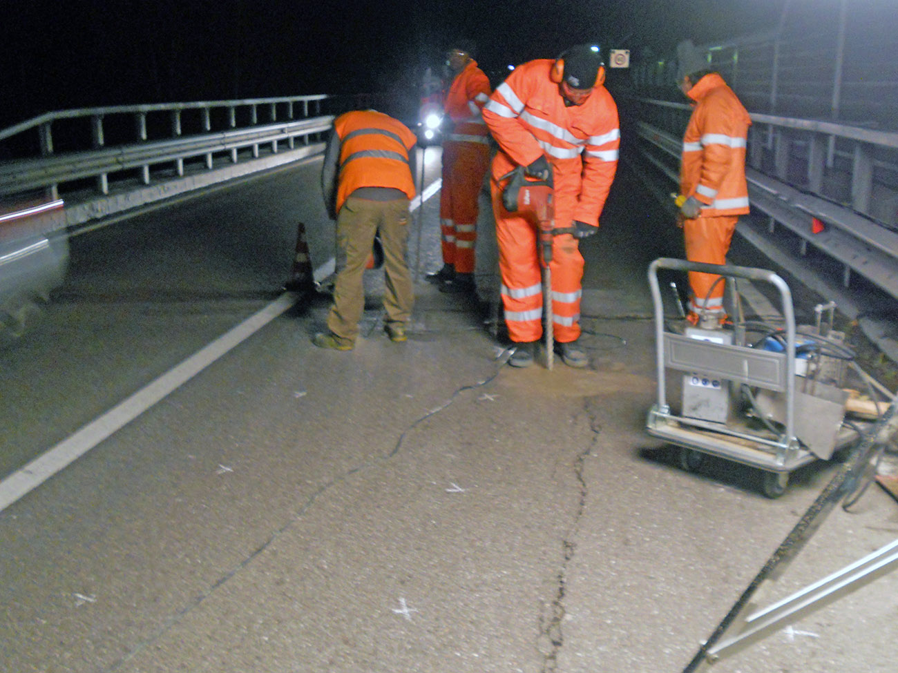 works uretek proceed even at night in order not to interrupt traffic